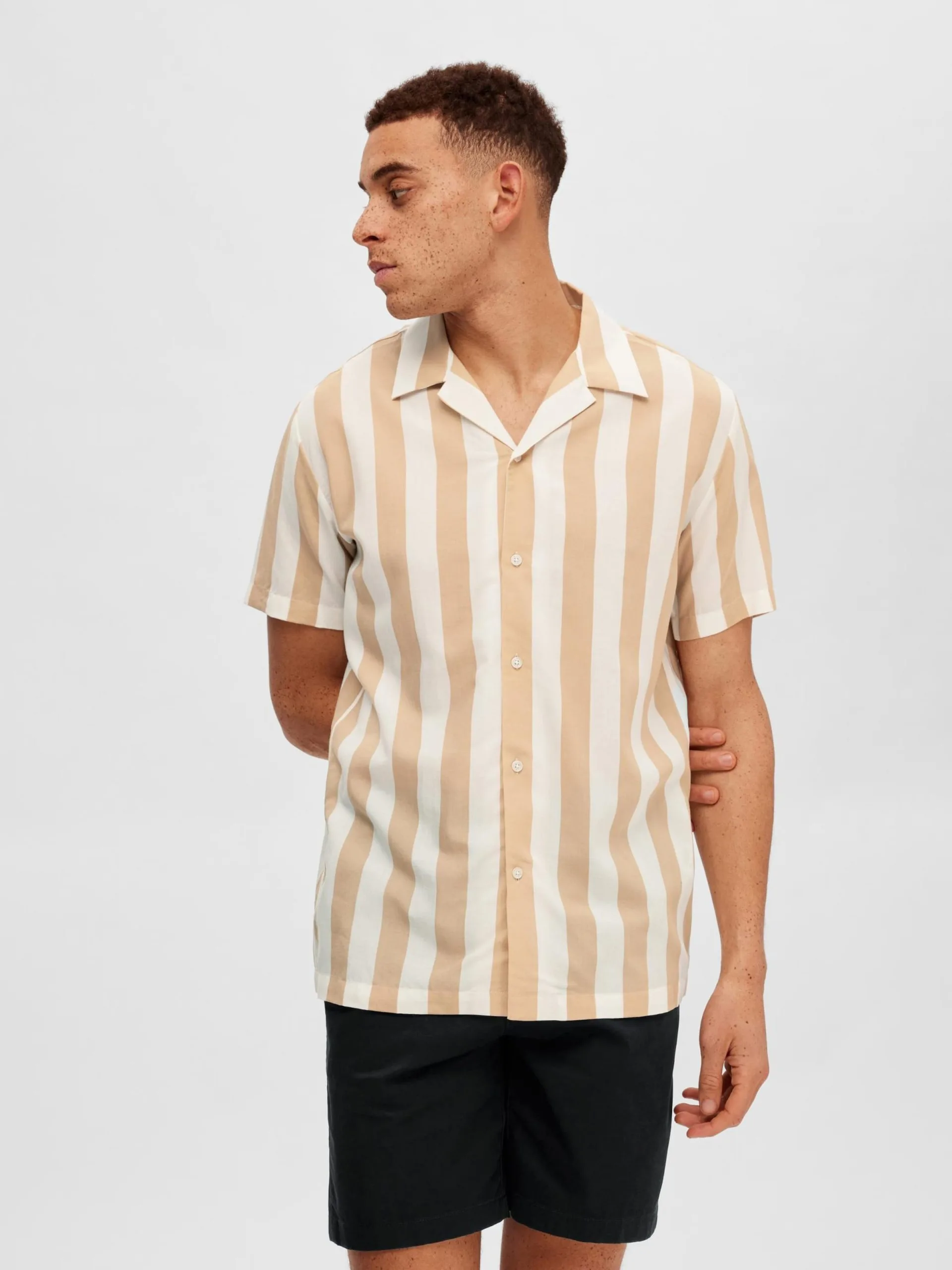 Selected Homme Casual Overhemden Regular Fit Overhemd Heren Lichtbruin 4 Selected Homme Casual Overhemden Regular Fit Overhemd Heren Lichtbruin - Afbeelding 2